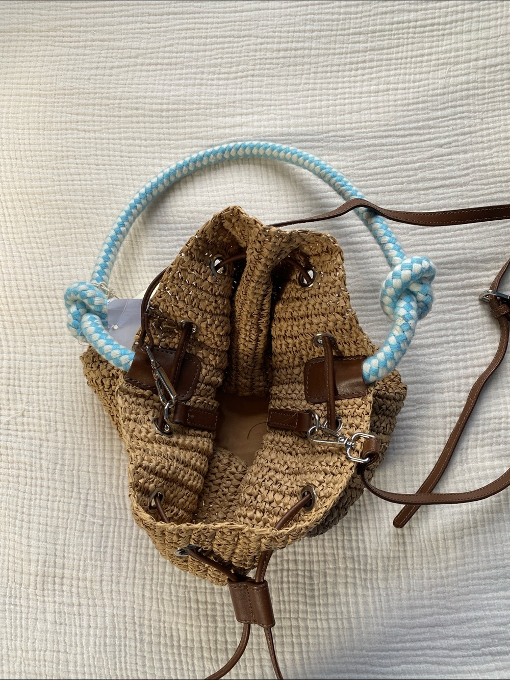 Woven Raffia Drawstring Crossbody Bag with Blue Rope Handle - Picture 3 of 8